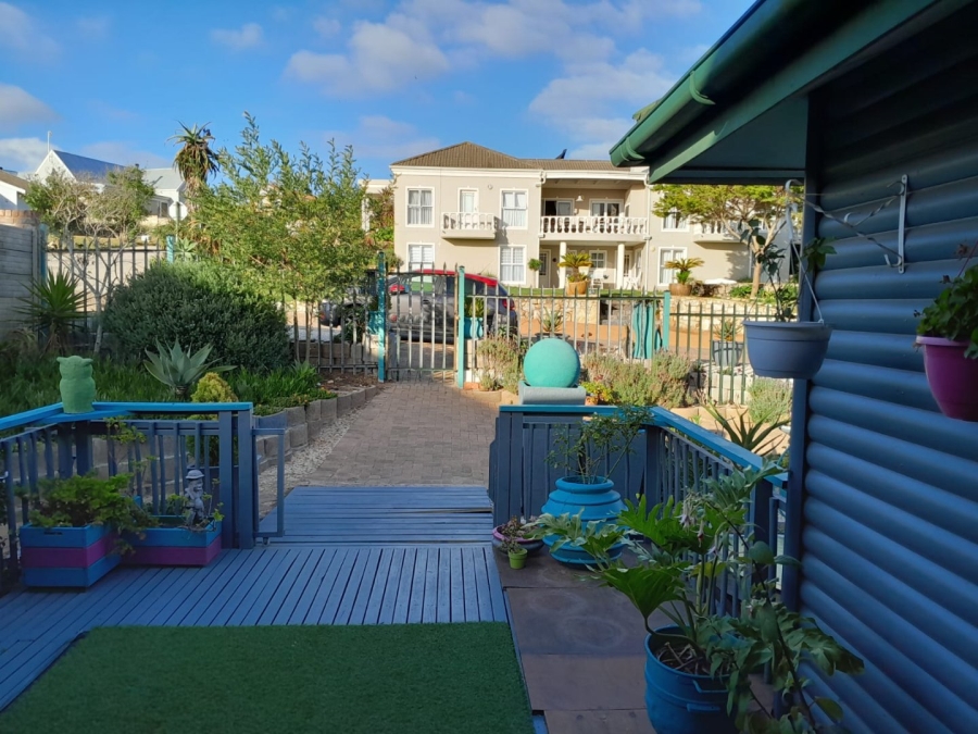 3 Bedroom Property for Sale in Stilbaai Wes Western Cape